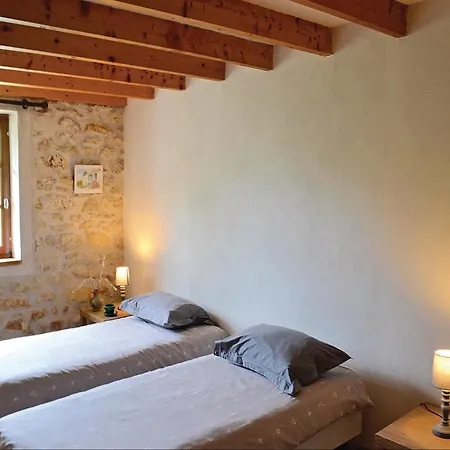 Holiday St.simon De Pellouaill With Outdoor Swimming Pool 376 Tatil Evi
